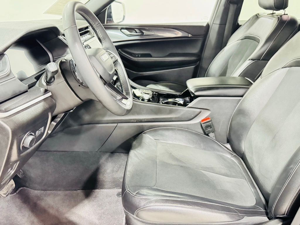 2023 Jeep Grand Cherokee Altitude Jersey City NJ