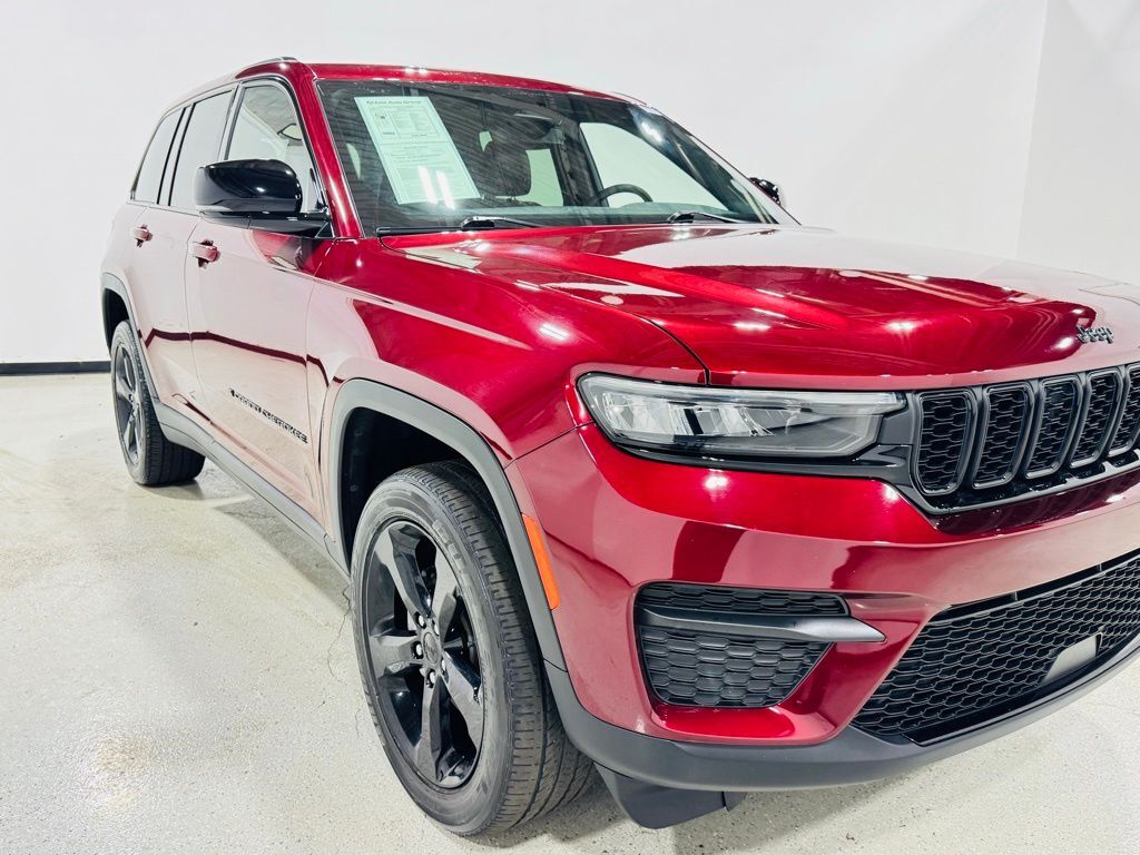 2023 Jeep Grand Cherokee Altitude Jersey City NJ