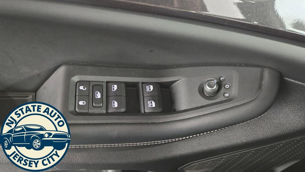 2023 Jeep Grand Cherokee Altitude Jersey City NJ