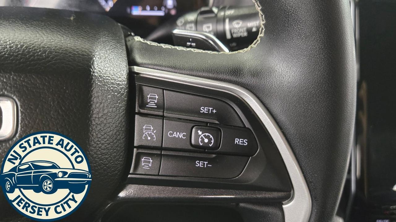 2023 Jeep Grand Cherokee Altitude Jersey City NJ