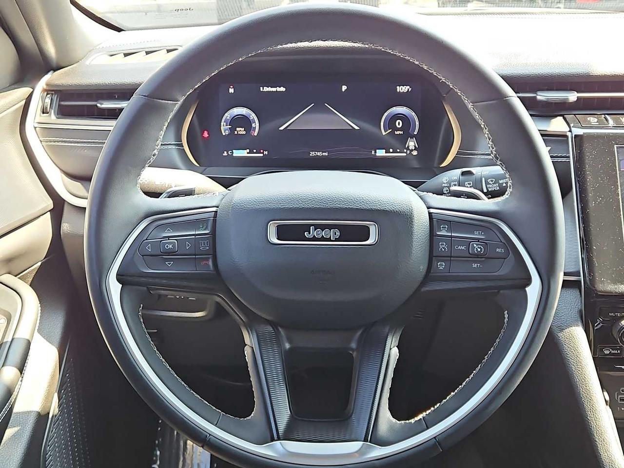 2023 Jeep Grand Cherokee Altitude Irving TX
