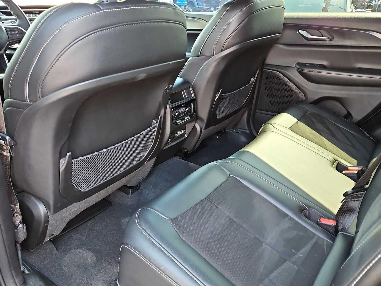 2023 Jeep Grand Cherokee Altitude Irving TX
