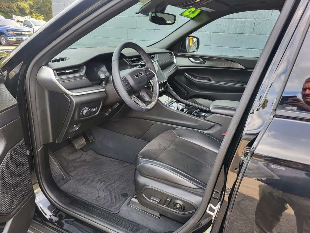 2023 Jeep Grand Cherokee Altitude Owego NY