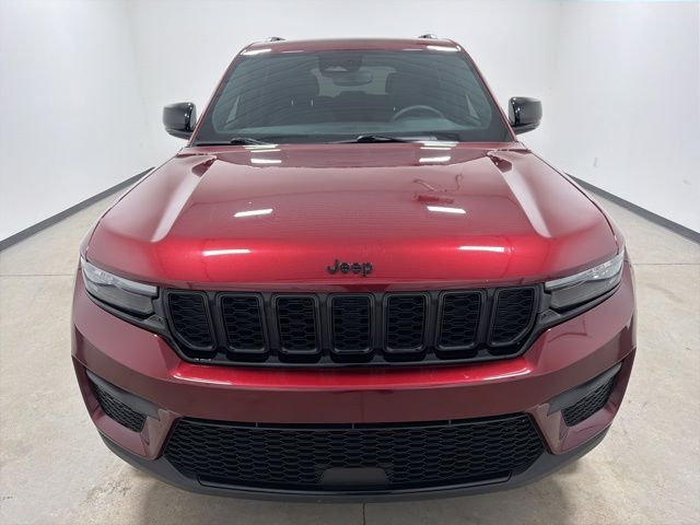 2023 Jeep Grand Cherokee Altitude Pine River MN
