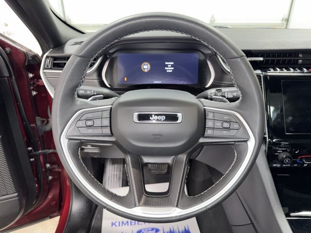 2023 Jeep Grand Cherokee Altitude Pine River MN