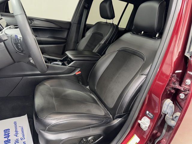 2023 Jeep Grand Cherokee Altitude Pine River MN