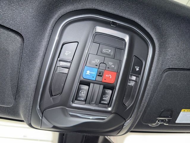 2023 Jeep Grand Cherokee Altitude Pine River MN