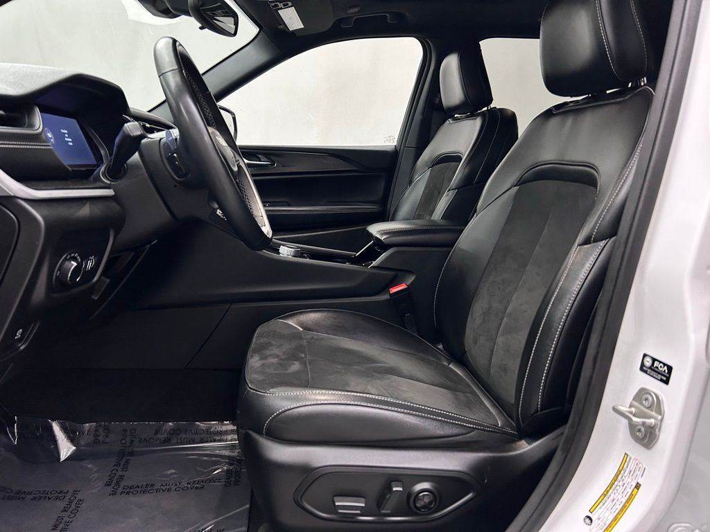 2023 Jeep Grand Cherokee Altitude Portland OR