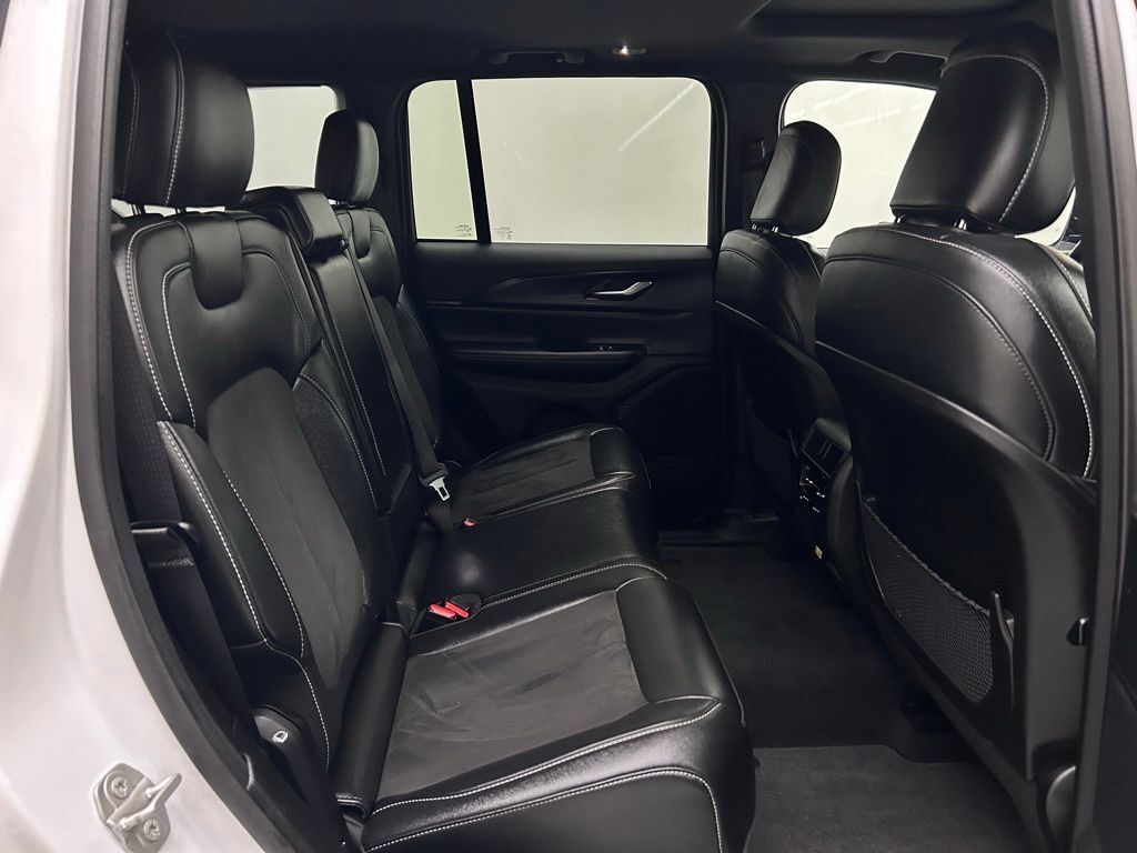 2023 Jeep Grand Cherokee Altitude Portland OR