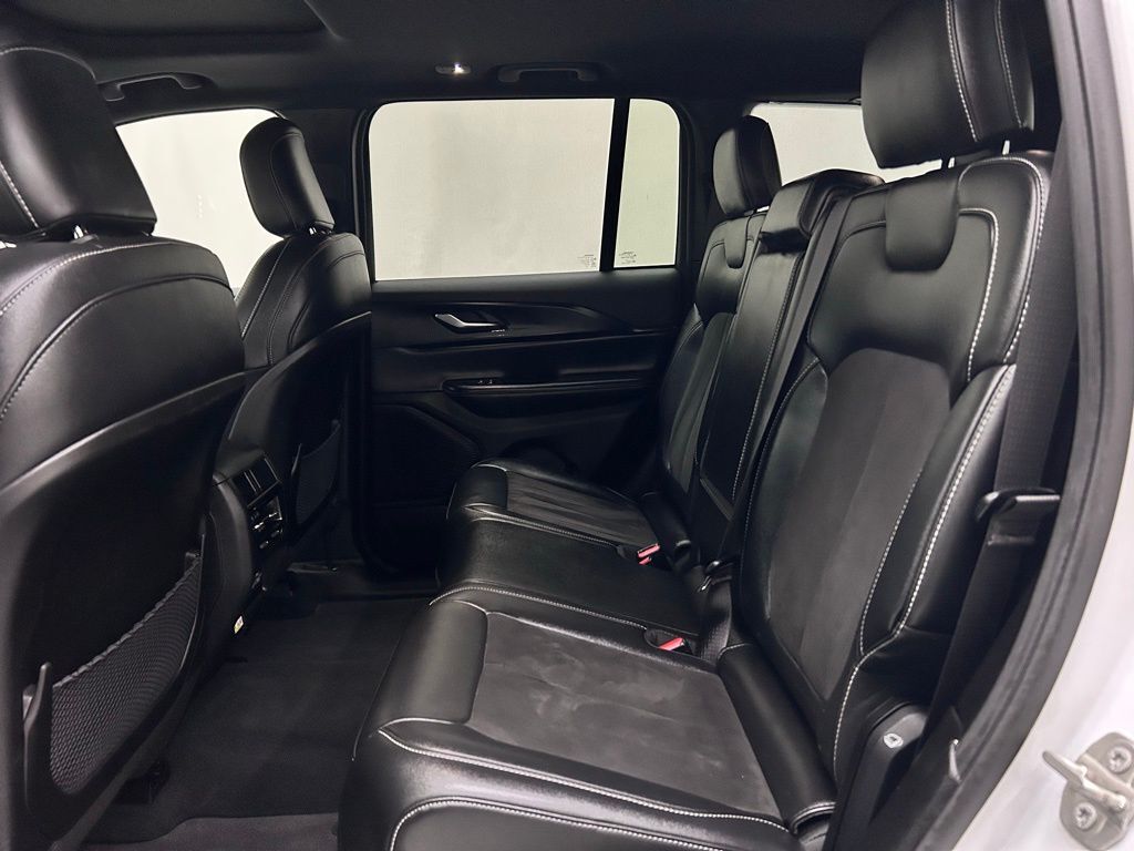 2023 Jeep Grand Cherokee Altitude Portland OR