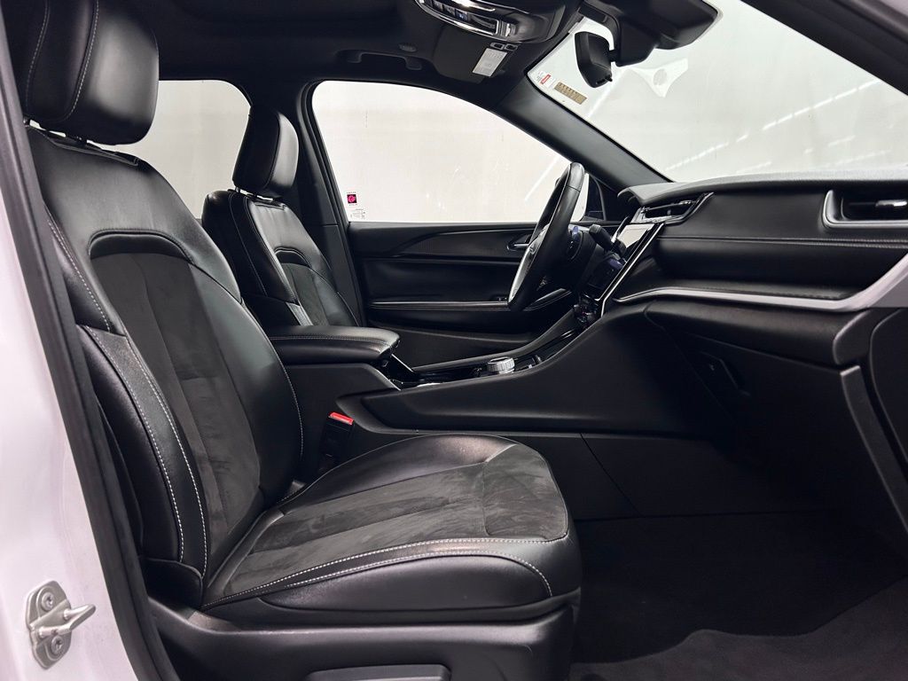 2023 Jeep Grand Cherokee Altitude Portland OR