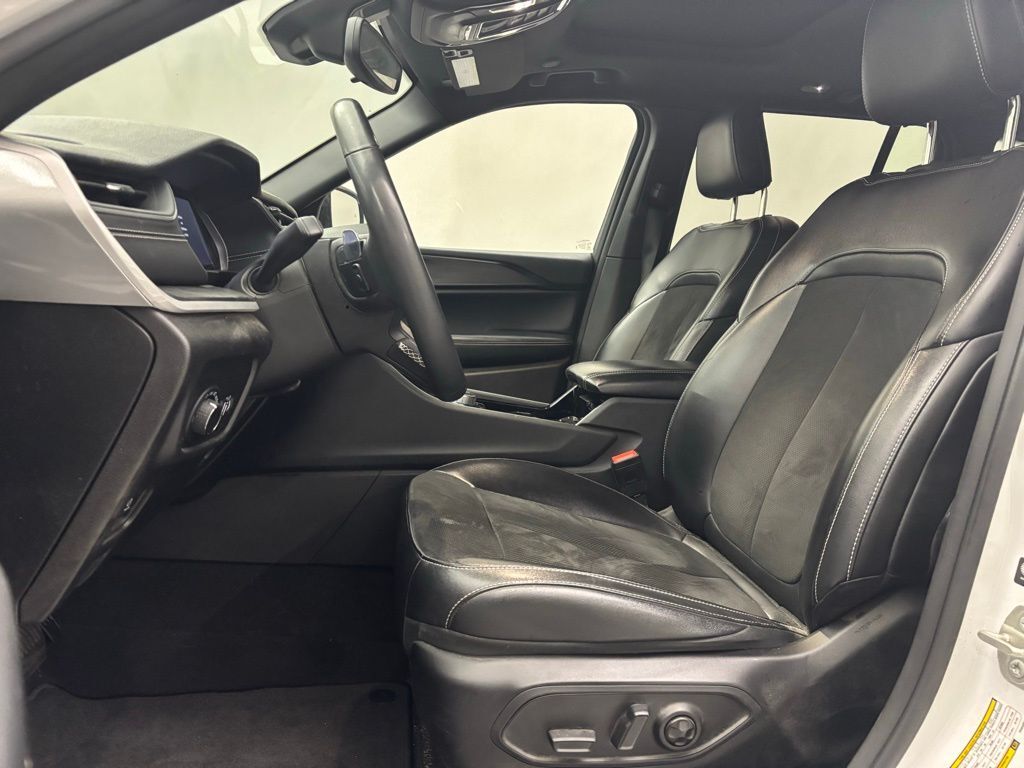 2023 Jeep Grand Cherokee Altitude Portland OR