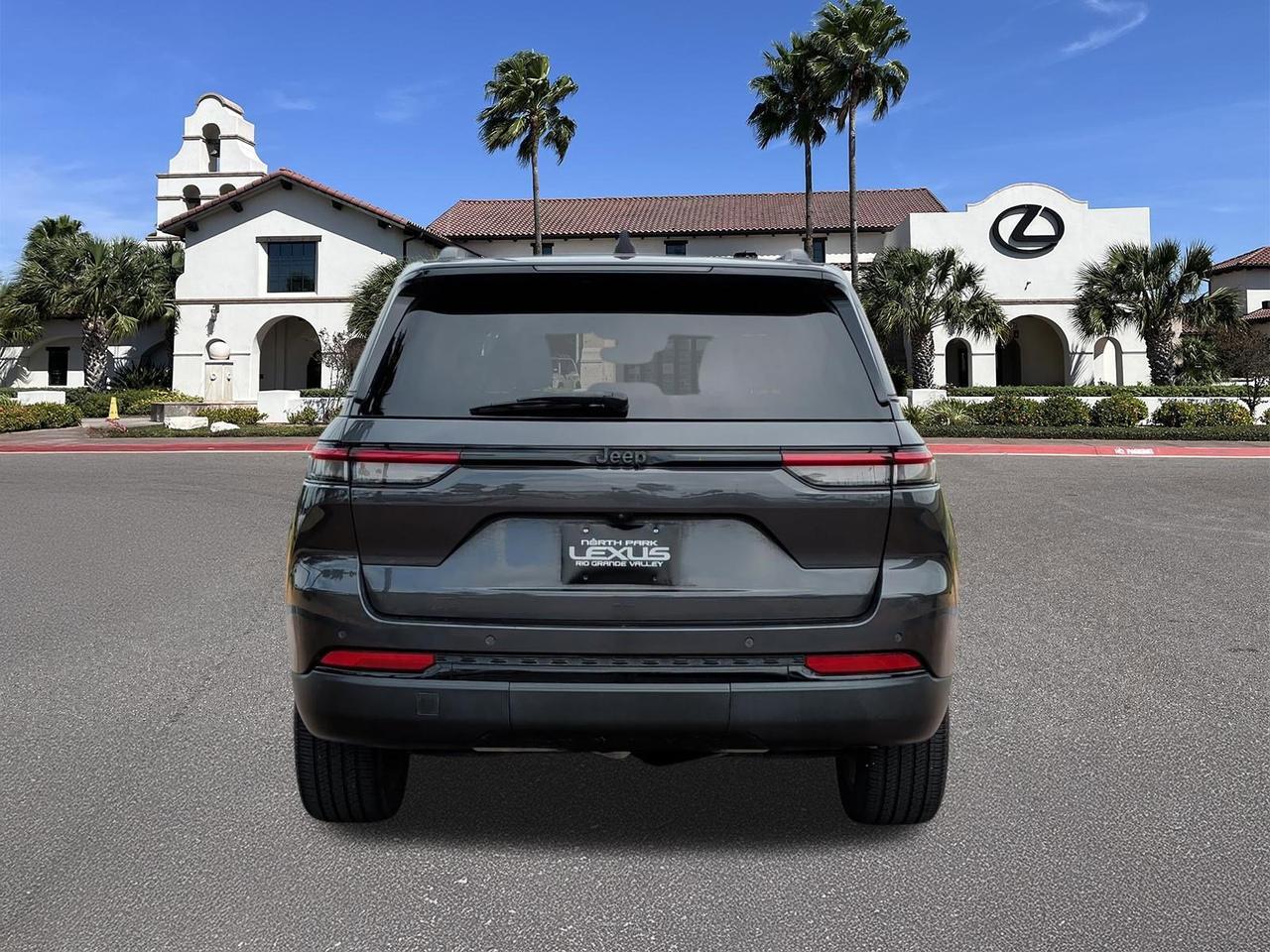 2023 Jeep Grand Cherokee Altitude