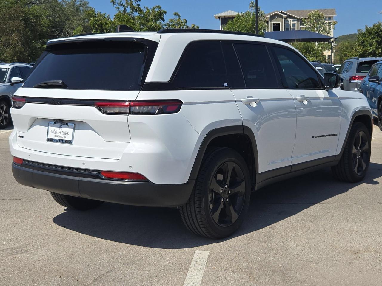 2023 Jeep Grand Cherokee Altitude