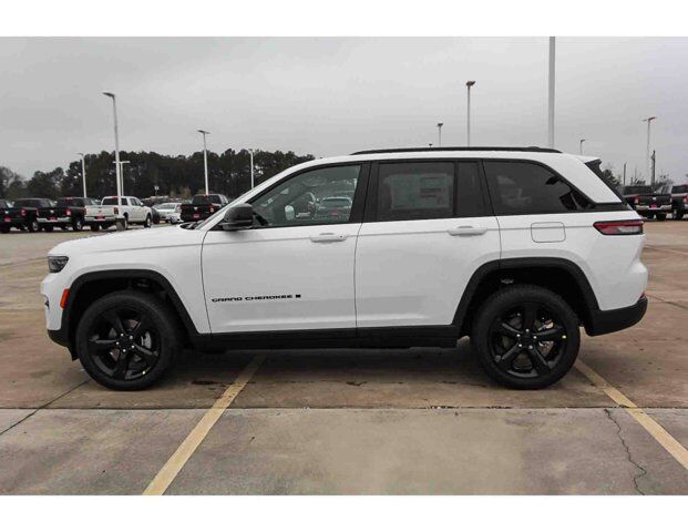 2023 Jeep Grand Cherokee Altitude Irving TX