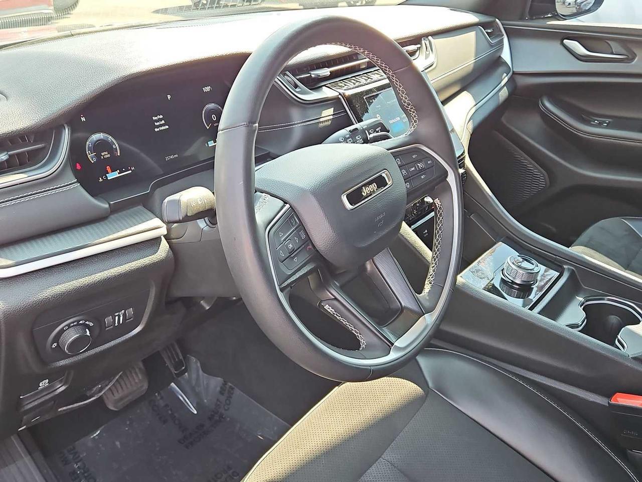 2023 Jeep Grand Cherokee Altitude Irving TX