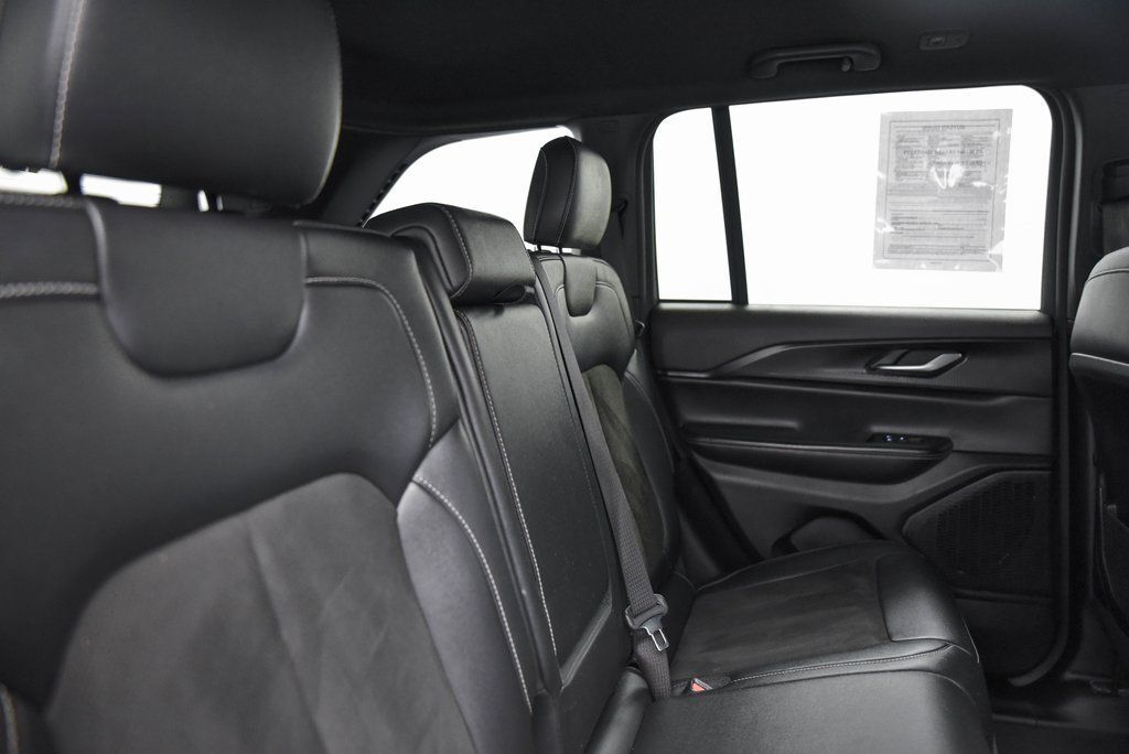 2023 Jeep Grand Cherokee Altitude X Akron OH