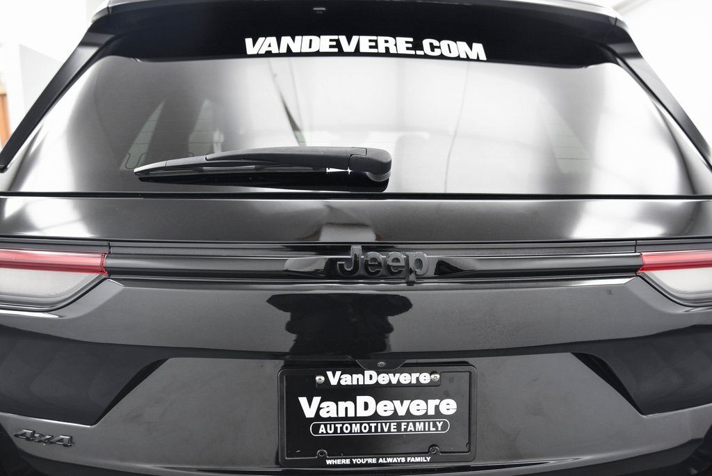 2023 Jeep Grand Cherokee Altitude X Akron OH