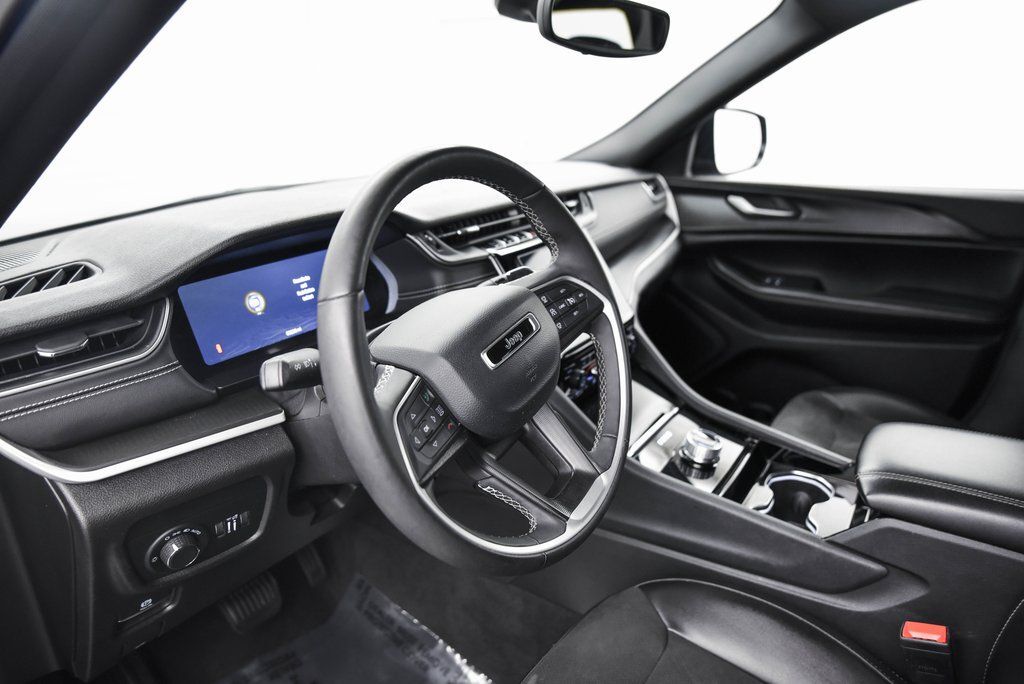 2023 Jeep Grand Cherokee Altitude X Akron OH