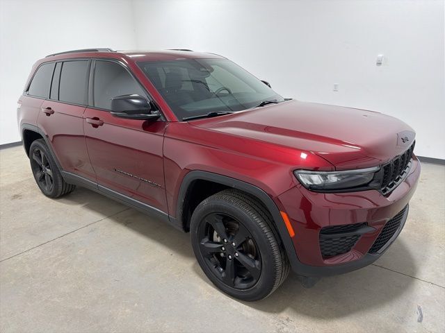 2023 Jeep Grand Cherokee Altitude X Pine River MN