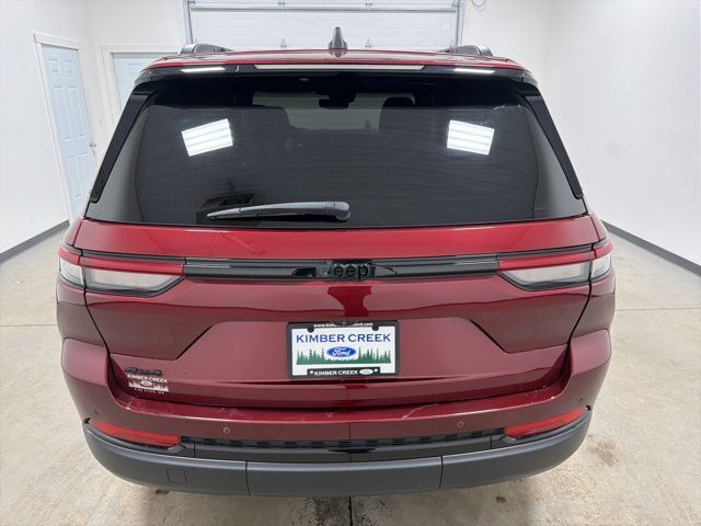 2023 Jeep Grand Cherokee Altitude X Pine River MN