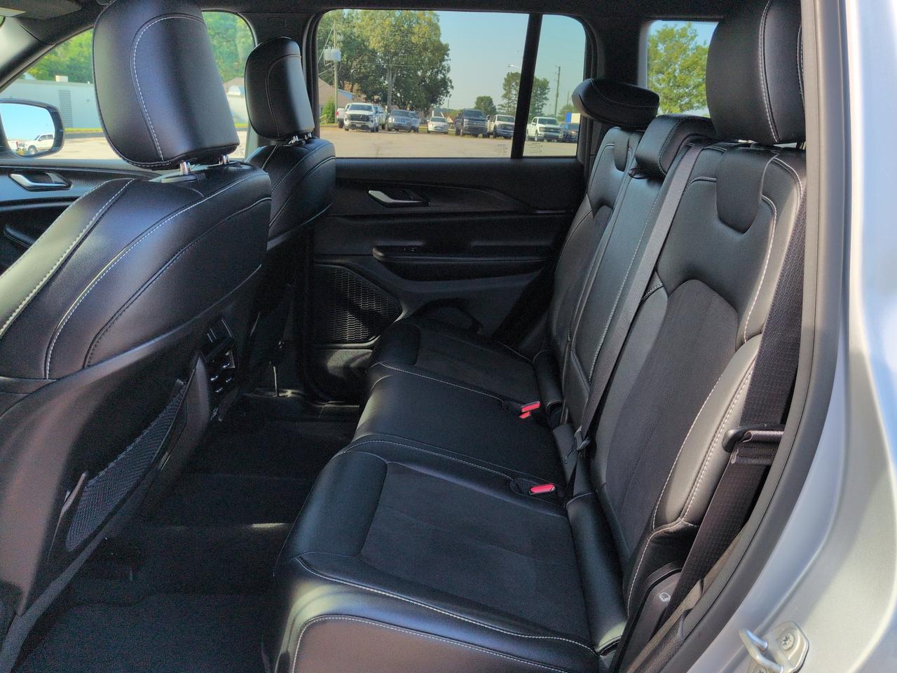 2023 Jeep Grand Cherokee Altitude X Winder GA