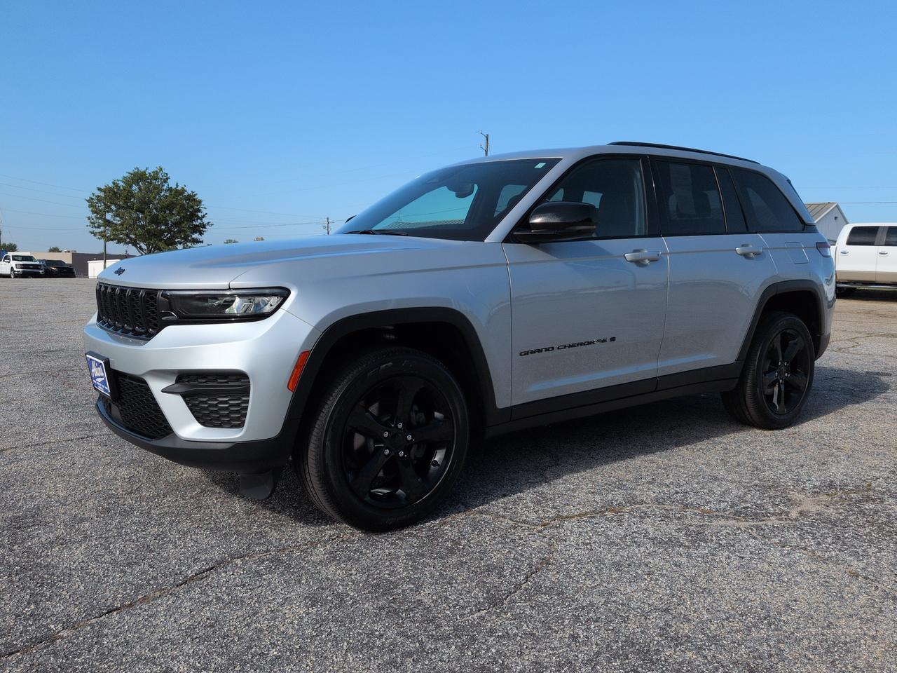 2023 Jeep Grand Cherokee Altitude X Winder GA