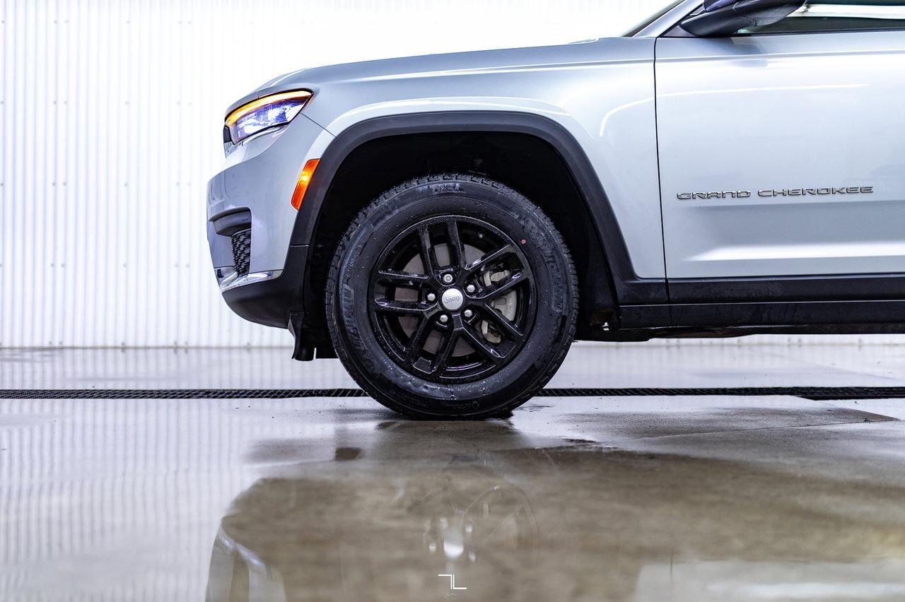 2023 Jeep Grand Cherokee L 4x4 Laredo PSeat BCam 3rd Row Red Deer AB