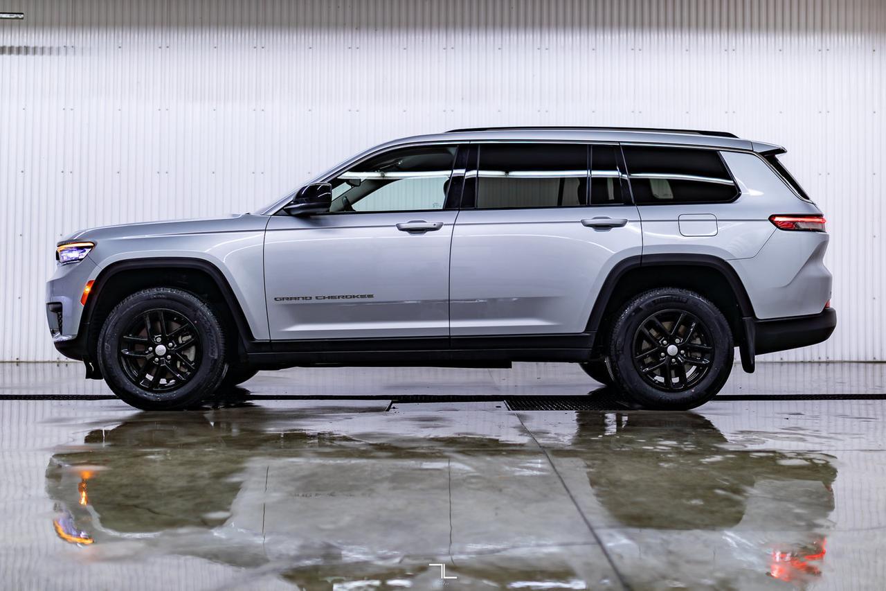 2023 Jeep Grand Cherokee L 4x4 Laredo PSeat BCam 3rd Row Red Deer AB