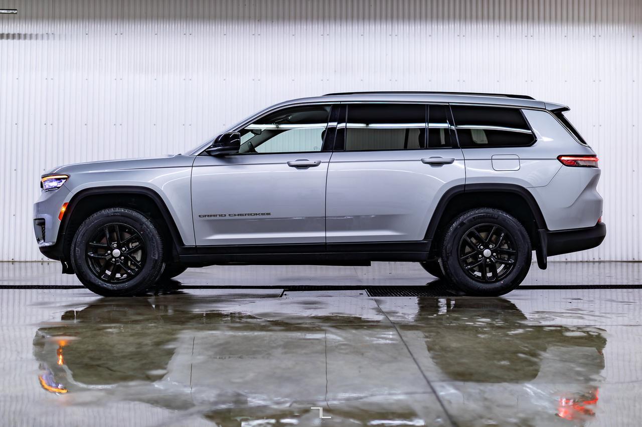 2023 Jeep Grand Cherokee L 4x4 Laredo PSeat BCam 3rd Row Red Deer AB