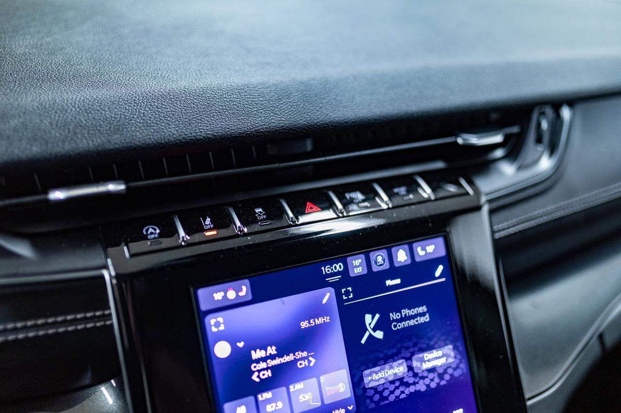 2023 Jeep Grand Cherokee L 4x4 Laredo PSeat BCam 3rd Row Red Deer AB