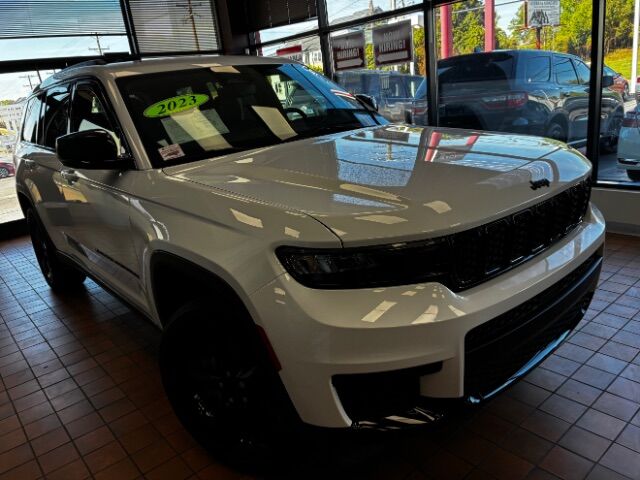 2023 Jeep Grand Cherokee L Altitude 4x4