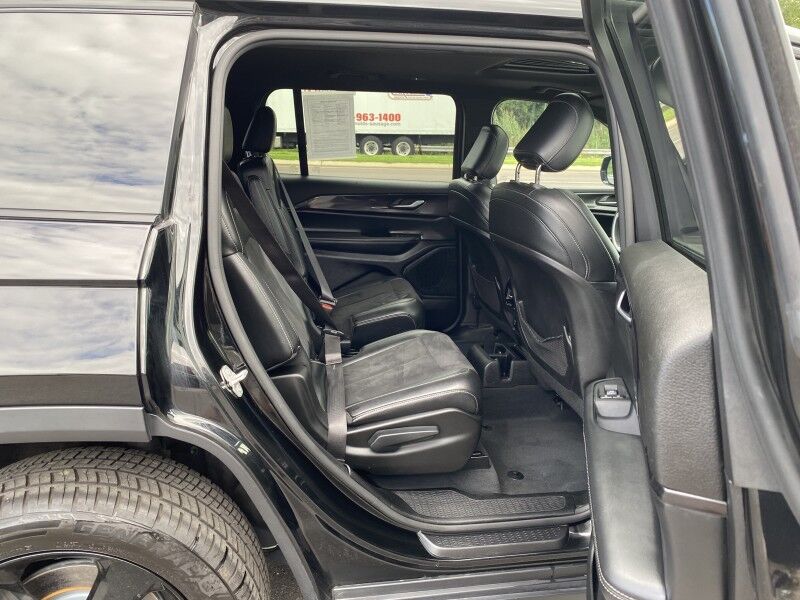 2023 Jeep Grand Cherokee L Altitude Bristol  PA