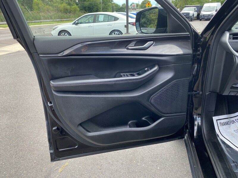 2023 Jeep Grand Cherokee L Altitude Bristol  PA