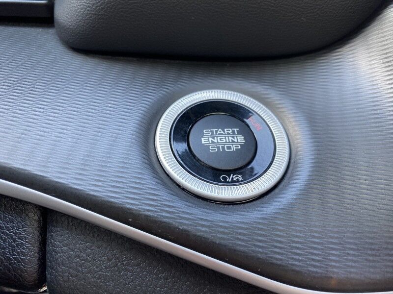 2023 Jeep Grand Cherokee L Altitude Springfield PA