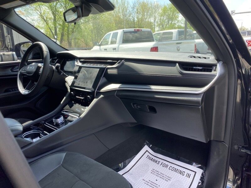 2023 Jeep Grand Cherokee L Altitude Springfield PA