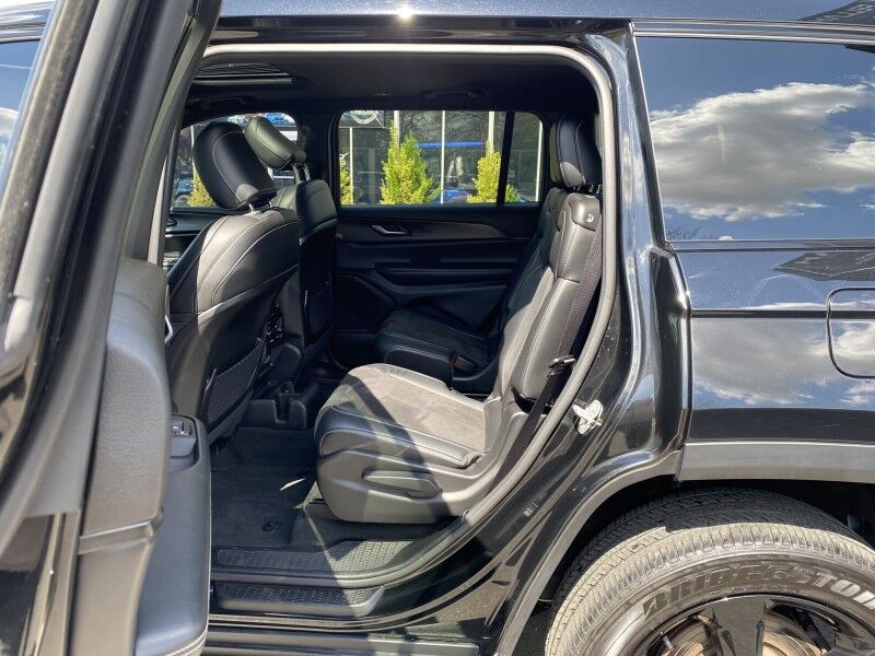 2023 Jeep Grand Cherokee L Altitude Springfield PA