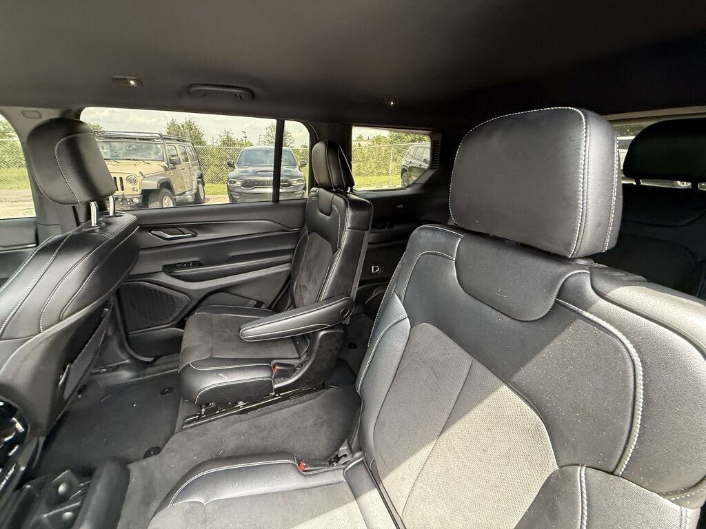 2023 Jeep Grand Cherokee L Altitude Crestwood KY