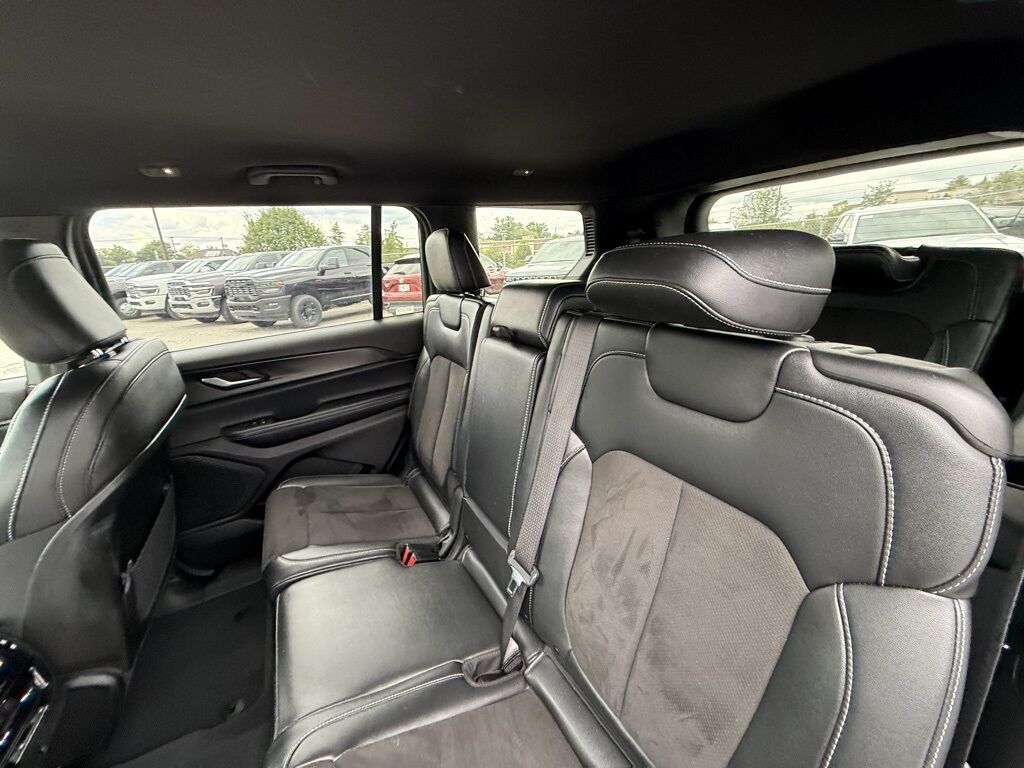 2023 Jeep Grand Cherokee L Altitude Crestwood KY