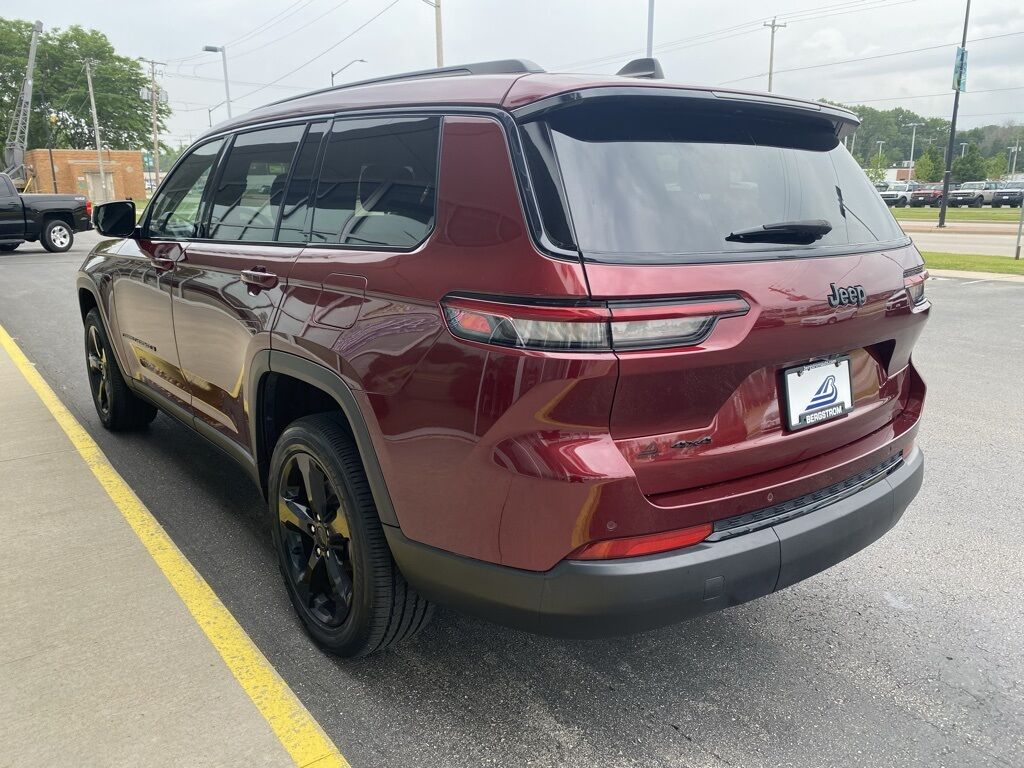 2023 Jeep Grand Cherokee L Altitude Green Bay WI