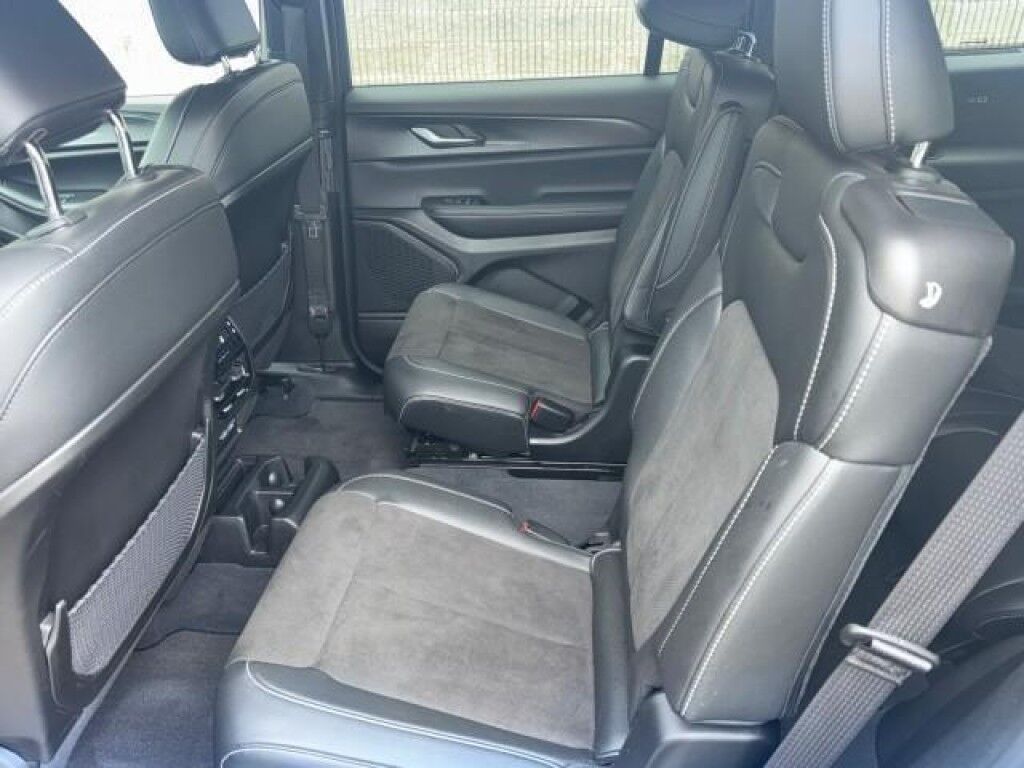 2023 Jeep Grand Cherokee L Altitude Cooperstown NY