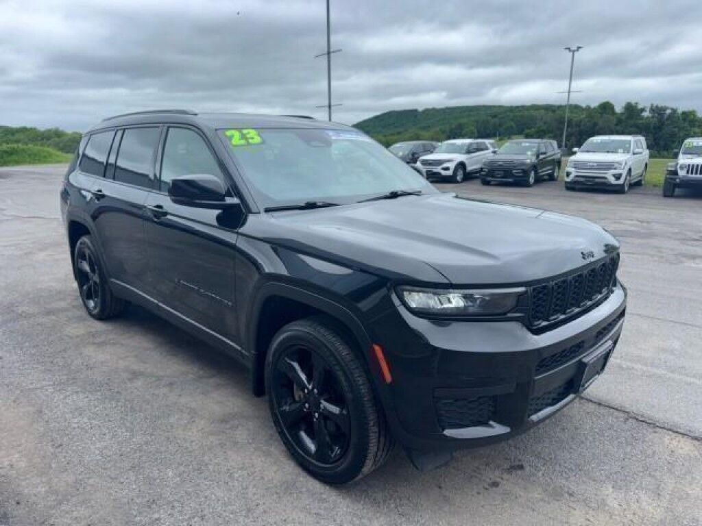 2023 Jeep Grand Cherokee L Altitude Cooperstown NY