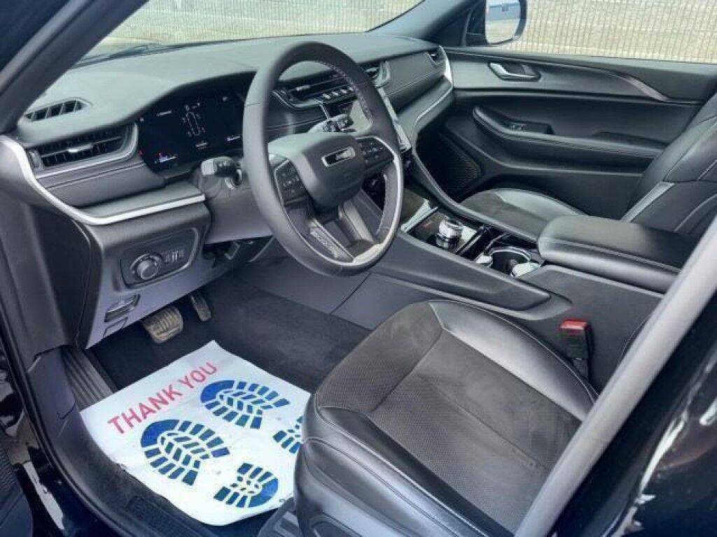 2023 Jeep Grand Cherokee L Altitude Cooperstown NY