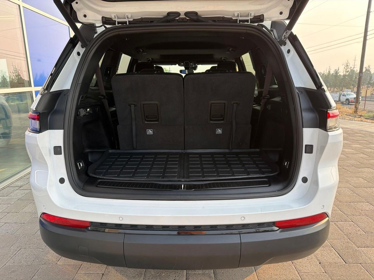 2023 Jeep Grand Cherokee L Altitude Bend OR