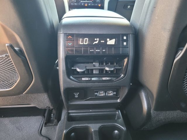 2023 Jeep Grand Cherokee L Altitude Roseville CA