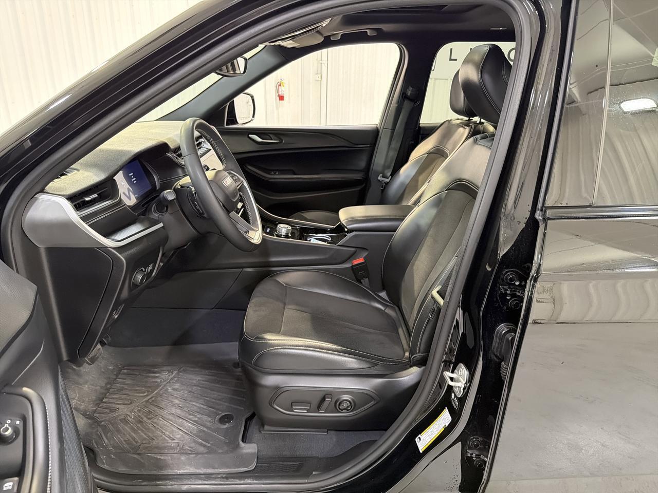 2023 Jeep Grand Cherokee L Altitude San Antonio TX