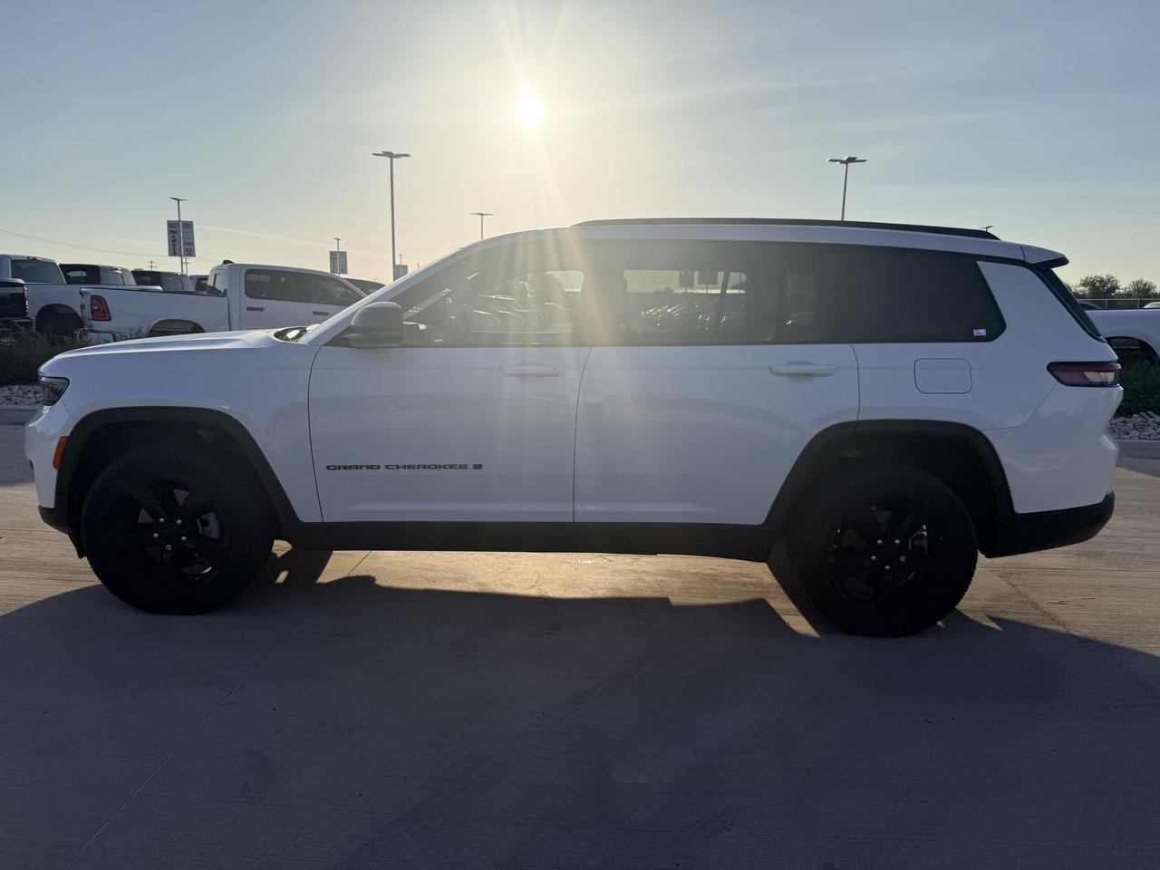 2023 Jeep Grand Cherokee L Altitude Castroville TX