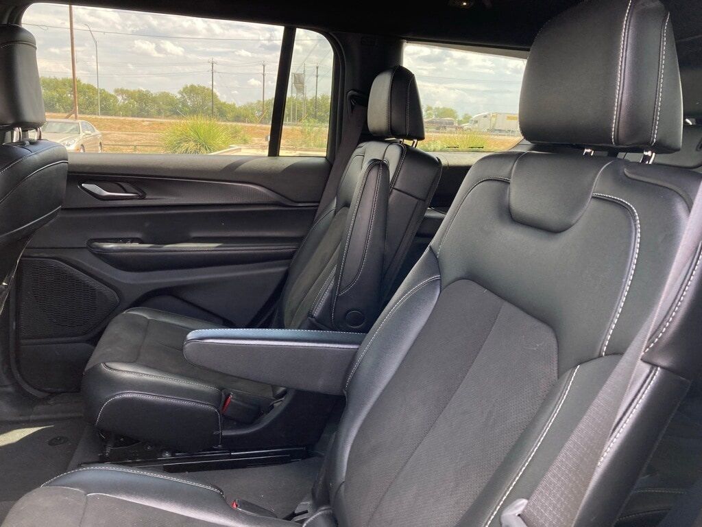 2023 Jeep Grand Cherokee L Altitude San Antonio TX