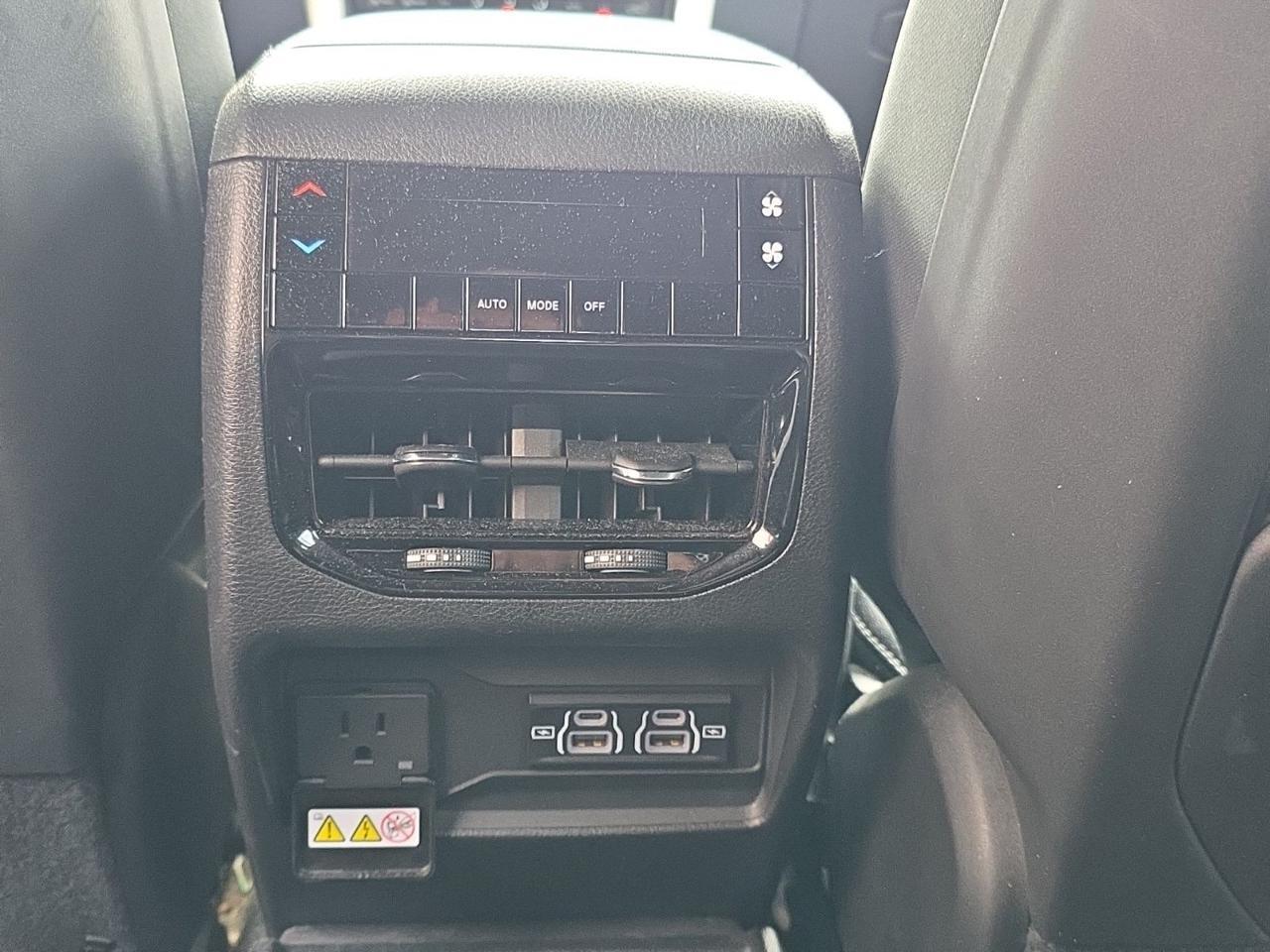 2023 Jeep Grand Cherokee L Altitude Glen Burnie MD
