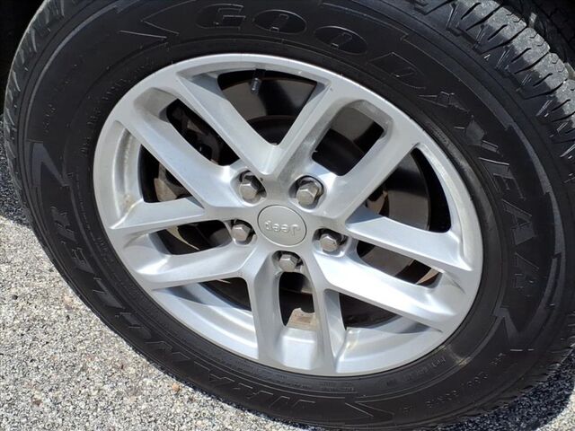 2023 Jeep Grand Cherokee L Laredo  TX